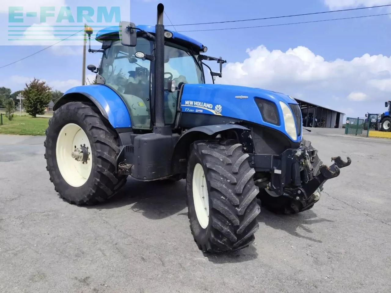 New Holland t7.250ac - Traktor: slika 1 New Holland t7.250ac - Traktor: slika 1