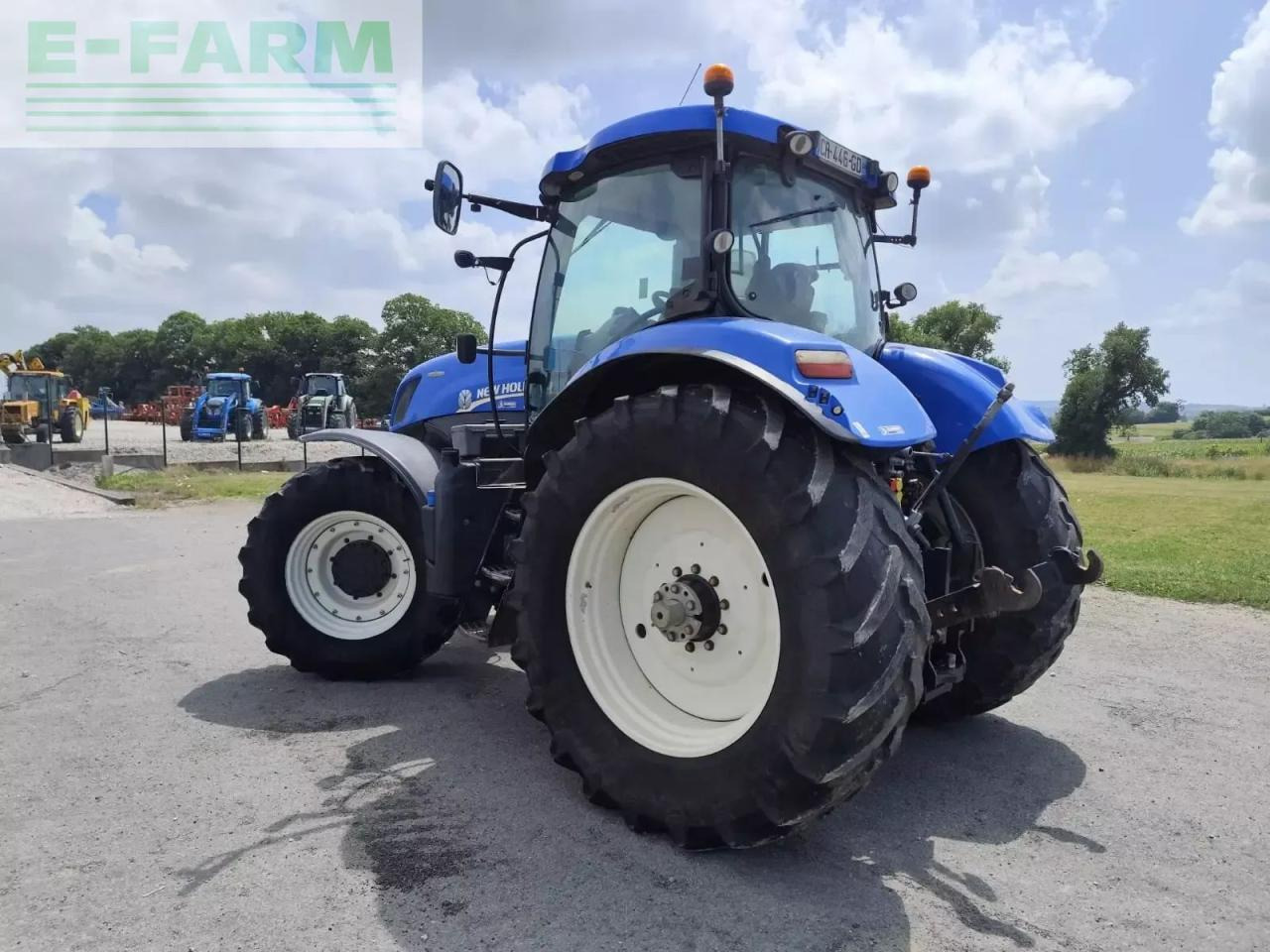 New Holland t7.250ac - Traktor: slika 3 New Holland t7.250ac - Traktor: slika 3