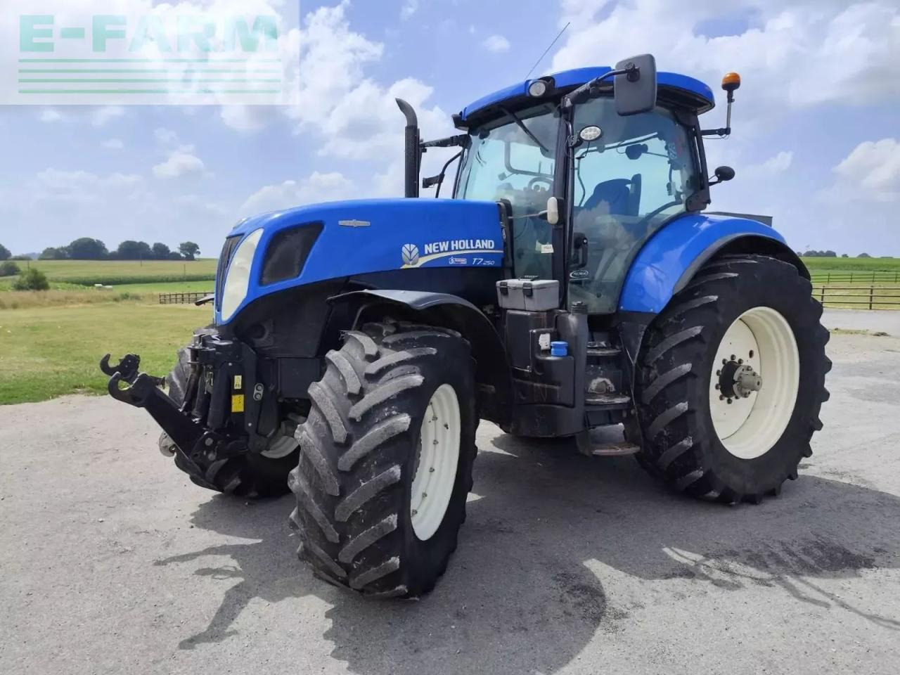 New Holland t7.250ac - Traktor: slika 2 New Holland t7.250ac - Traktor: slika 2