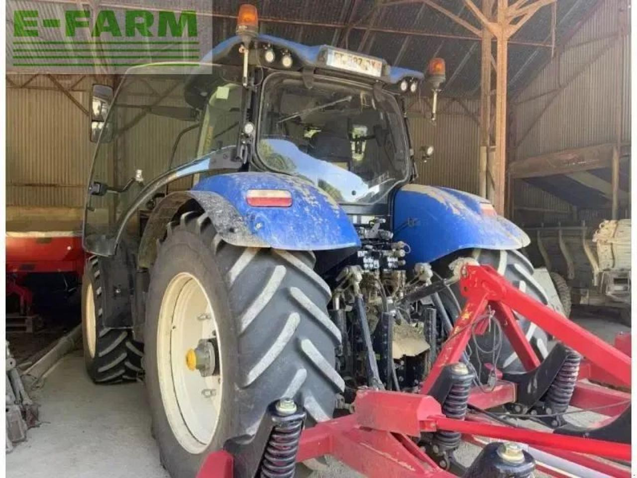 New Holland t7.270 ac - Traktor: slika 2 New Holland t7.270 ac - Traktor: slika 2