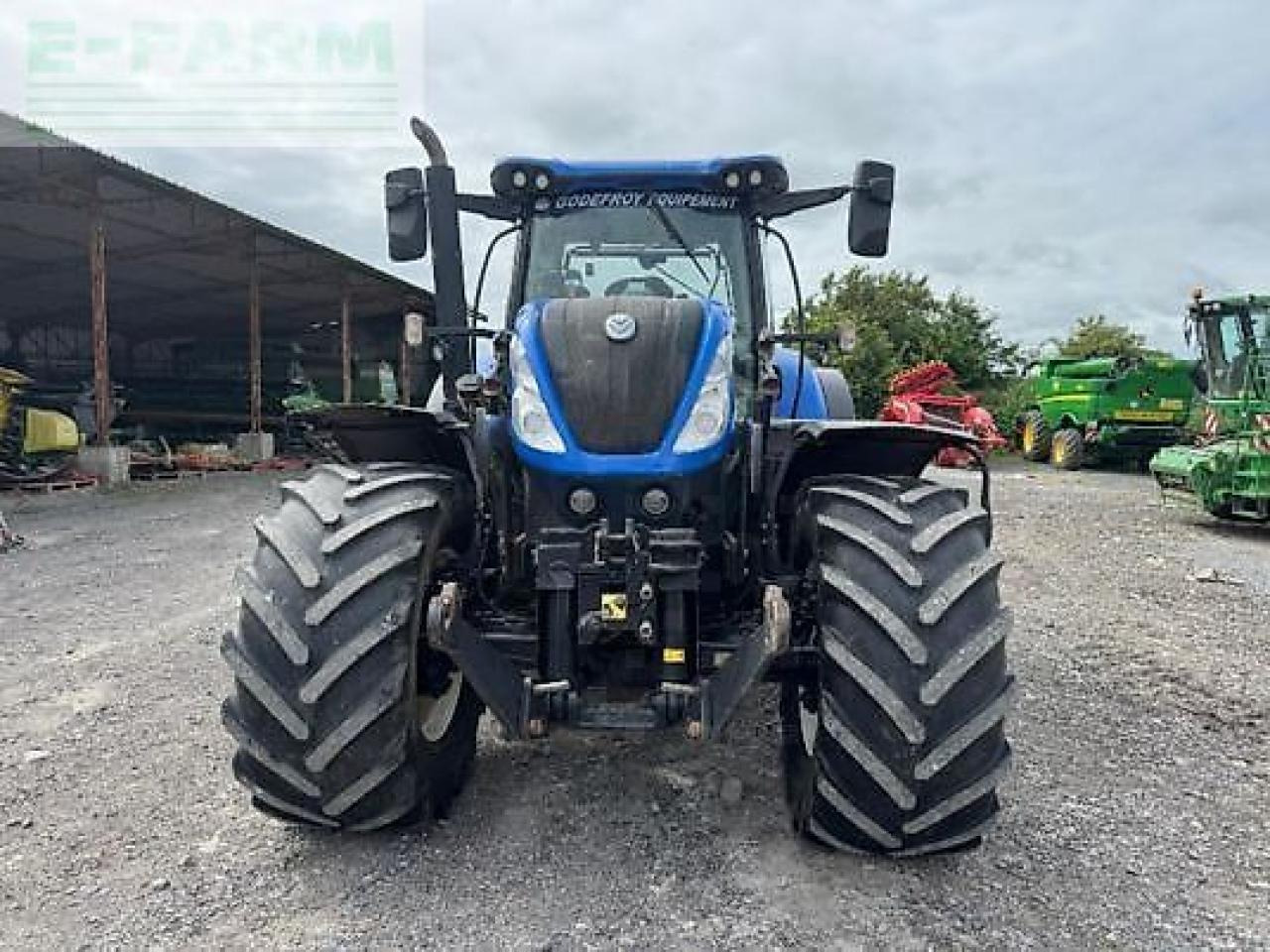 New Holland t7.270 ac - Traktor: slika 2 New Holland t7.270 ac - Traktor: slika 2