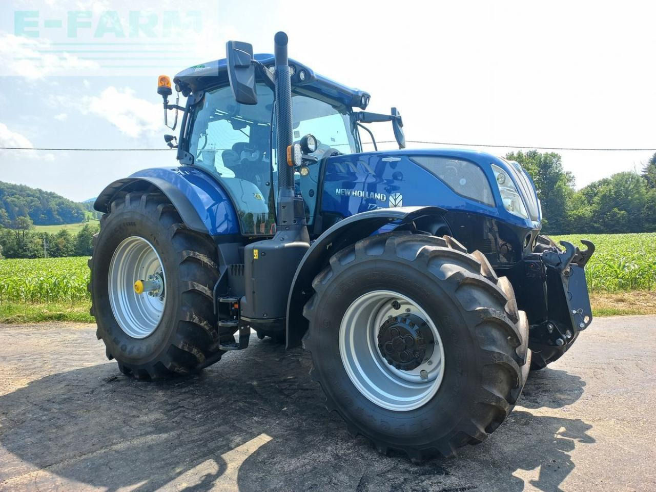 New Holland t7.270 auto command sidewinder ii (stage v) - Traktor: slika 3 New Holland t7.270 auto command sidewinder ii (stage v) - Traktor: slika 3