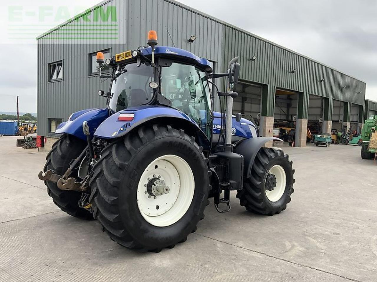 New Holland t7.270 blue power tractor (st23715) - Traktor: slika 3 New Holland t7.270 blue power tractor (st23715) - Traktor: slika 3
