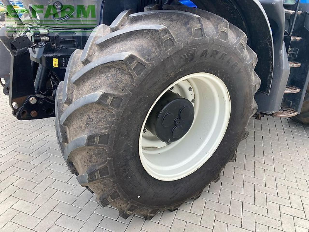 New Holland t7.275 hd autocommand cvt HD - Traktor: slika 5 New Holland t7.275 hd autocommand cvt HD - Traktor: slika 5