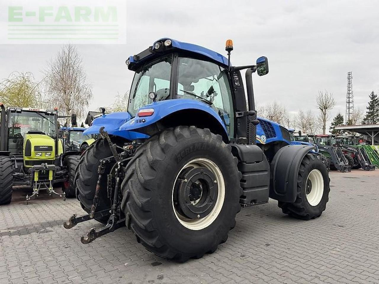 New Holland t8.330 ultra command - Traktor: slika 5 New Holland t8.330 ultra command - Traktor: slika 5