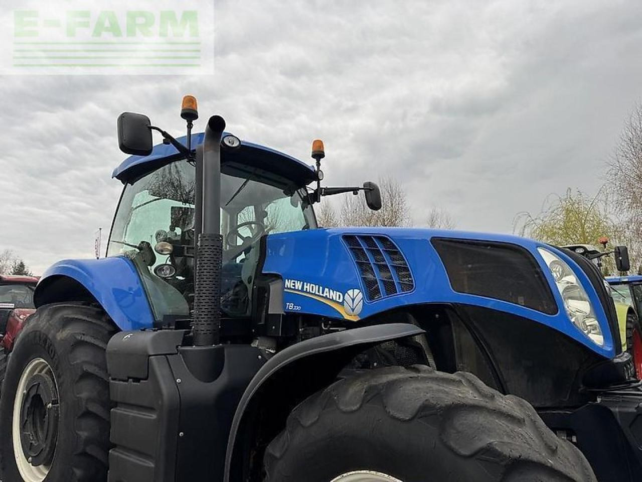 Traktor New Holland t8.330 ultra command: slika 21