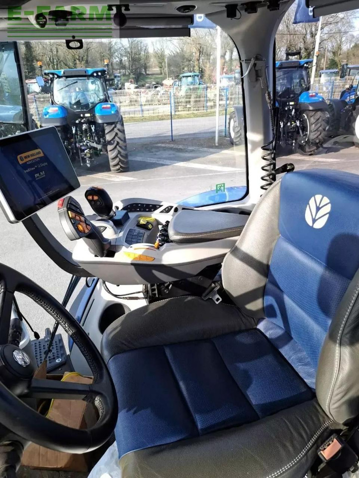 New Holland t8.380 genesis Genesis - Traktor: slika 4 New Holland t8.380 genesis Genesis - Traktor: slika 4