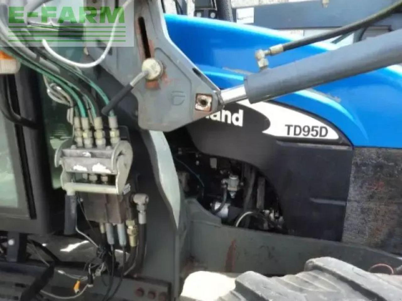New Holland td 95 d D - Traktor: slika 5 New Holland td 95 d D - Traktor: slika 5
