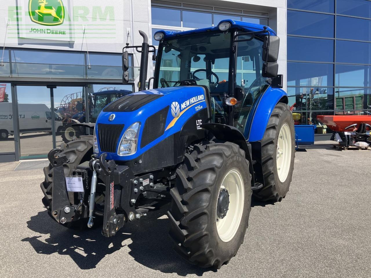 New Holland td5.85 - Traktor: slika 1 New Holland td5.85 - Traktor: slika 1