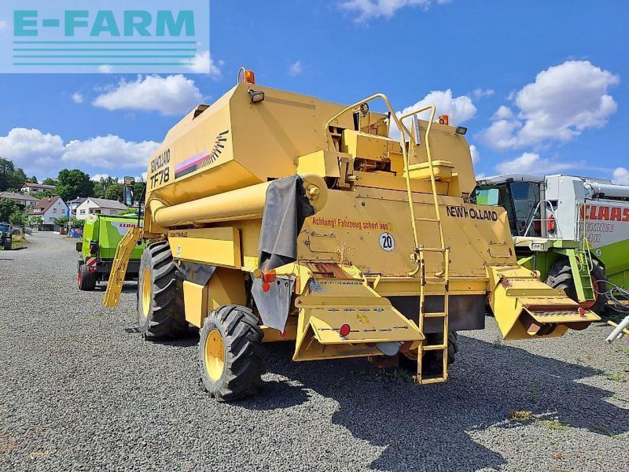 New Holland tf 78 - Kombinovani kombajn: slika 5 New Holland tf 78 - Kombinovani kombajn: slika 5