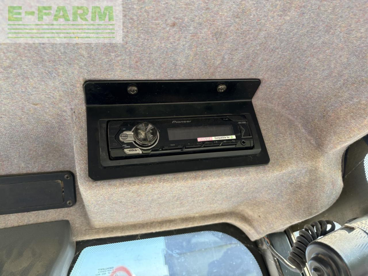 Traktor New Holland tn-s 75 a S: slika 16