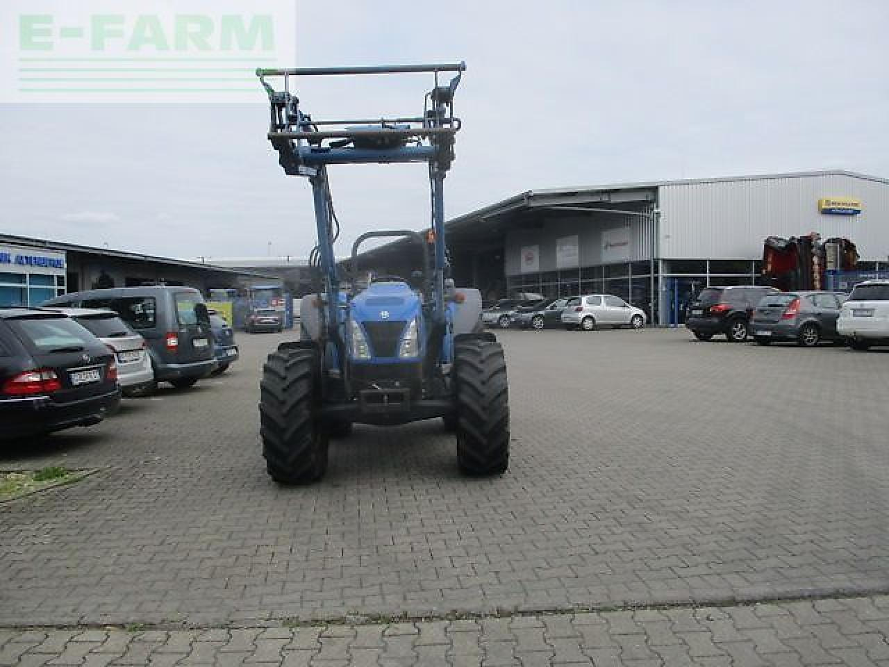 New Holland tn70 a niedrige bauhöhe - Traktor: slika 2 New Holland tn70 a niedrige bauhöhe - Traktor: slika 2