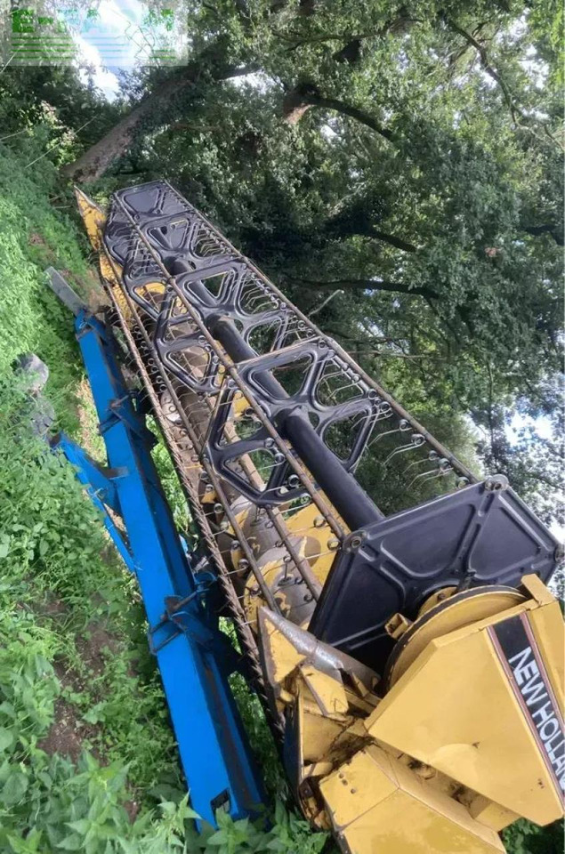 New Holland tx66 sl - Kombinovani kombajn: slika 5 New Holland tx66 sl - Kombinovani kombajn: slika 5