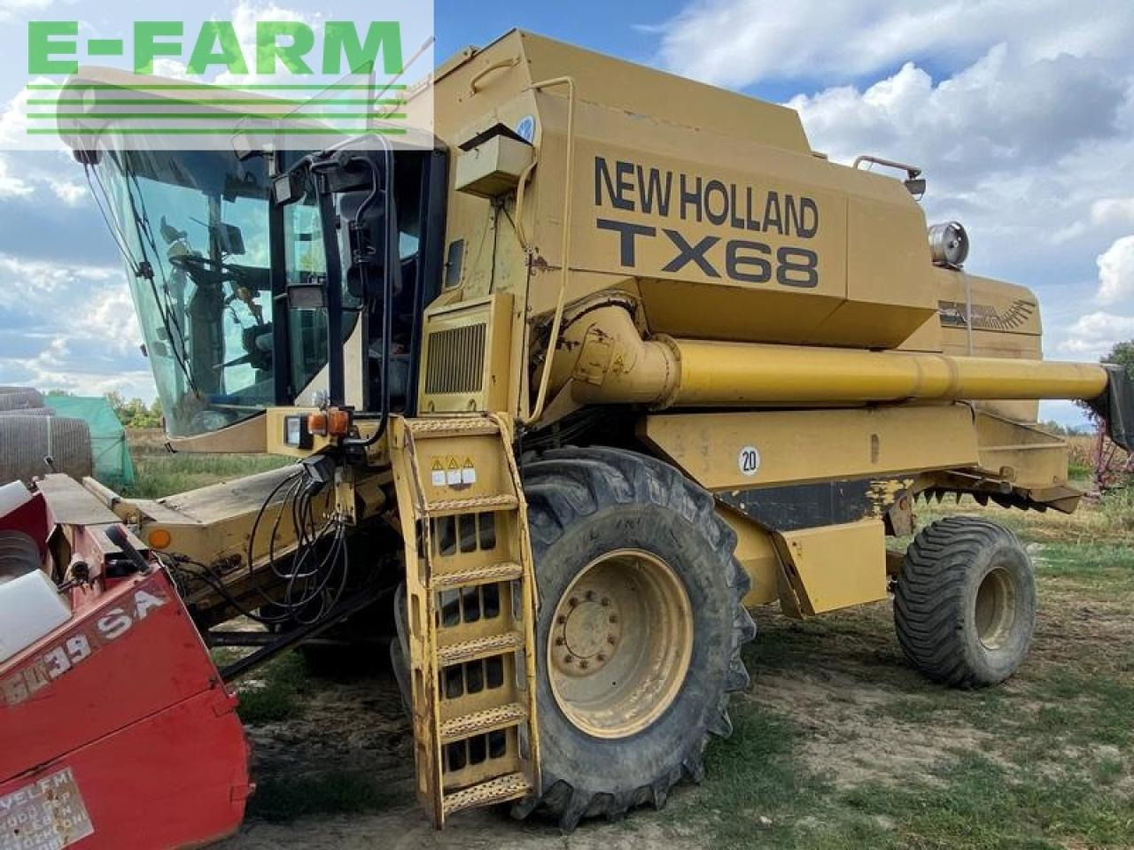 New Holland tx68 - Kombinovani kombajn: slika 1 New Holland tx68 - Kombinovani kombajn: slika 1