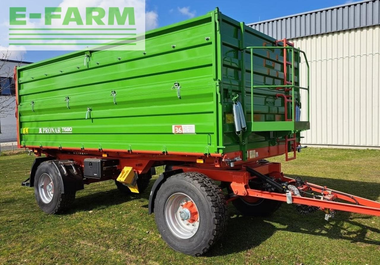 Pronar t680 zweiachs- dreiseitenkipper - Traktorska prikolica za farmu/ Kiper: slika 3 Pronar t680 zweiachs- dreiseitenkipper - Traktorska prikolica za farmu/ Kiper: slika 3