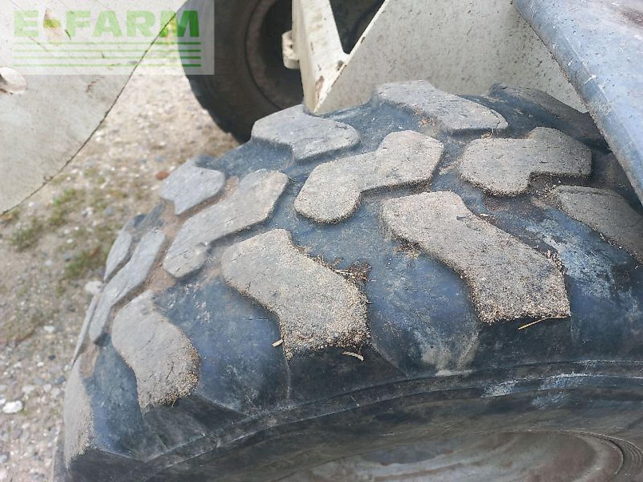 Schaeff skl 824 - Mini bager: slika 2 Schaeff skl 824 - Mini bager: slika 2