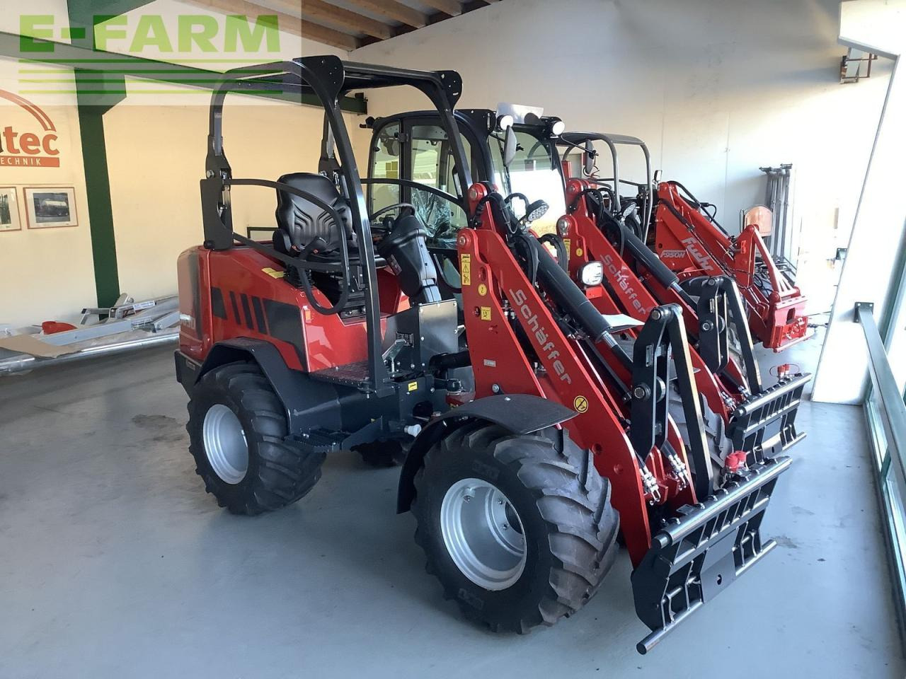 Schäffer 3630 - Mini bager: slika 1 Schäffer 3630 - Mini bager: slika 1