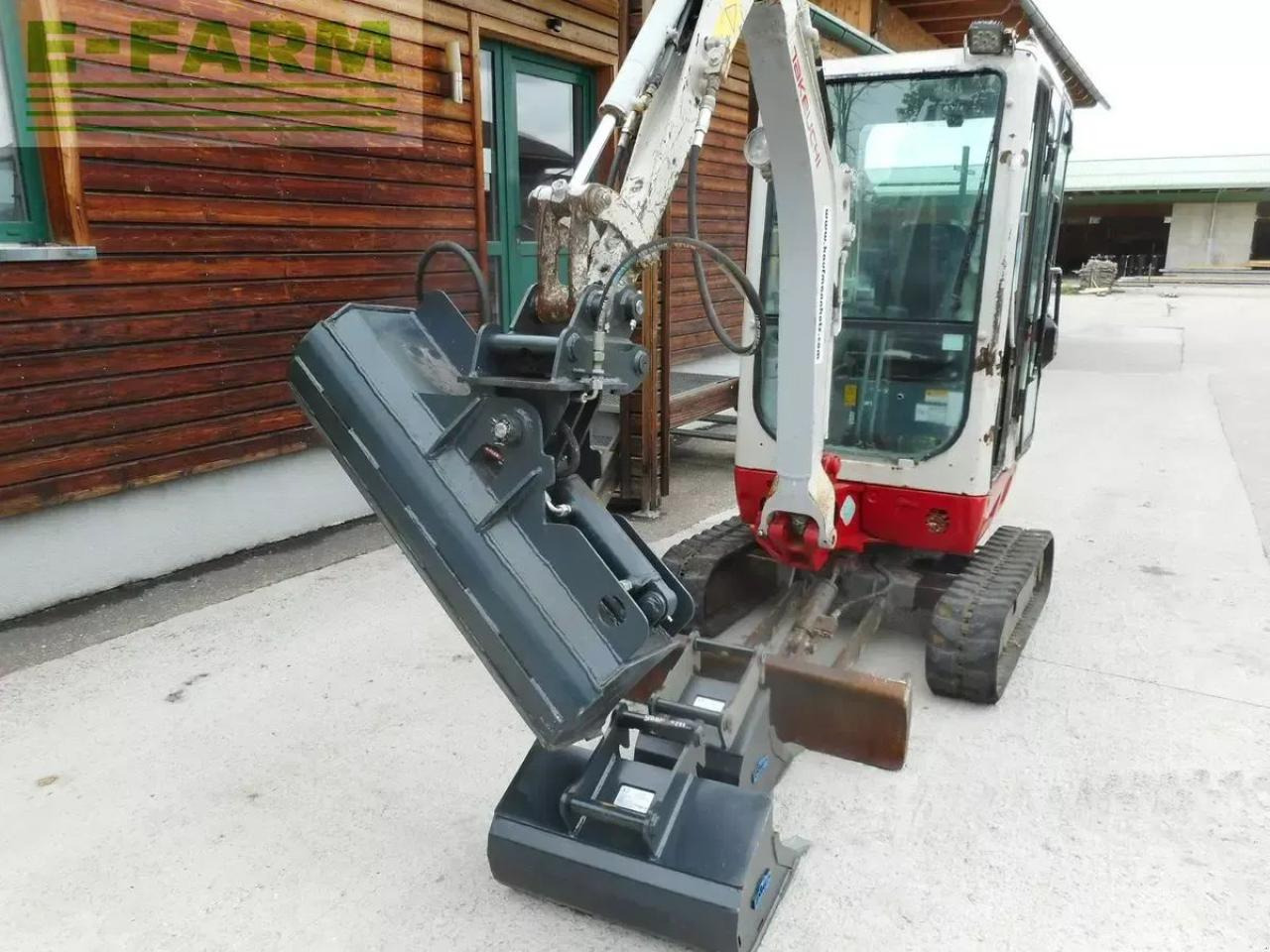 Takeuchi tb 216 ( 1.865kg ) schnellwechsler neu! löffel - Mini bager: slika 5 Takeuchi tb 216 ( 1.865kg ) schnellwechsler neu! löffel - Mini bager: slika 5
