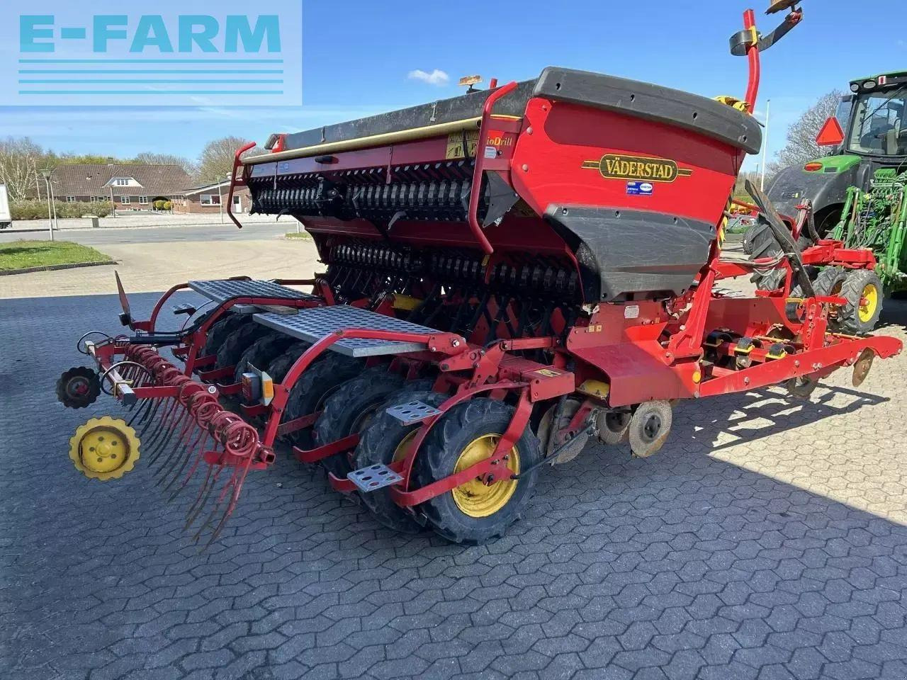 Kombinovana mašina za setvu Väderstad 400c: slika 11 Kombinovana mašina za setvu Väderstad 400c: slika 11
