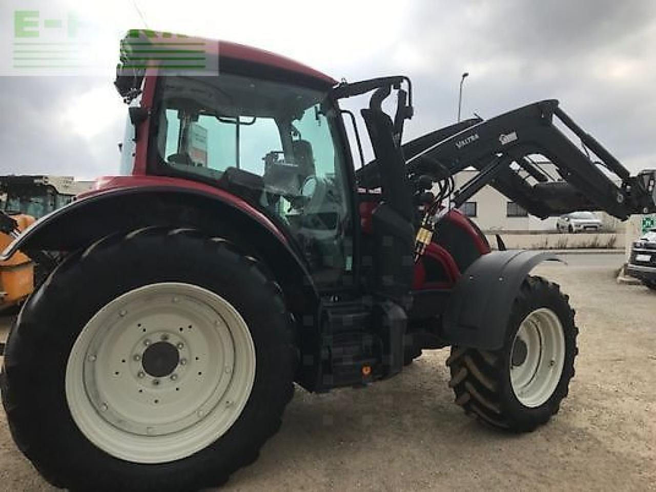 Valtra n154d - Traktor: slika 5 Valtra n154d - Traktor: slika 5