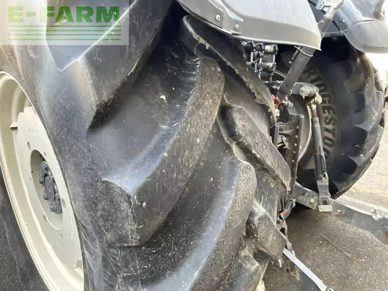 Valtra s324 - Traktor: slika 5 Valtra s324 - Traktor: slika 5