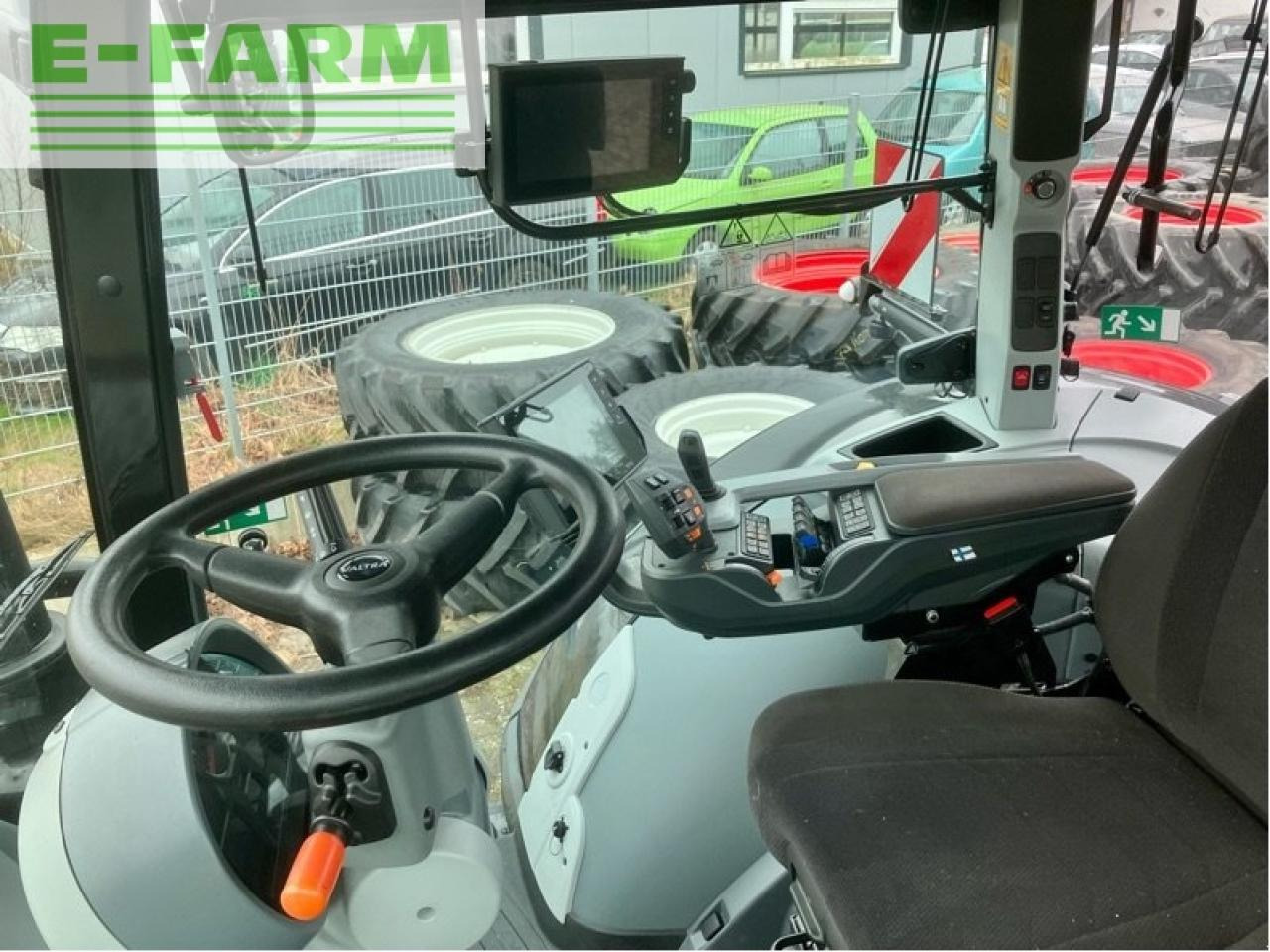 Valtra s324 smarttouch mr19 - Traktor: slika 4 Valtra s324 smarttouch mr19 - Traktor: slika 4