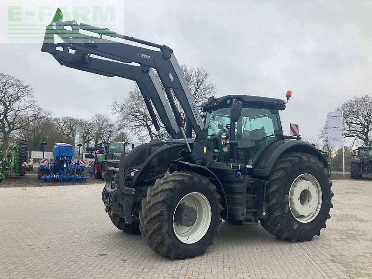 Valtra s374 smarttouch - Traktor: slika 2 Valtra s374 smarttouch - Traktor: slika 2