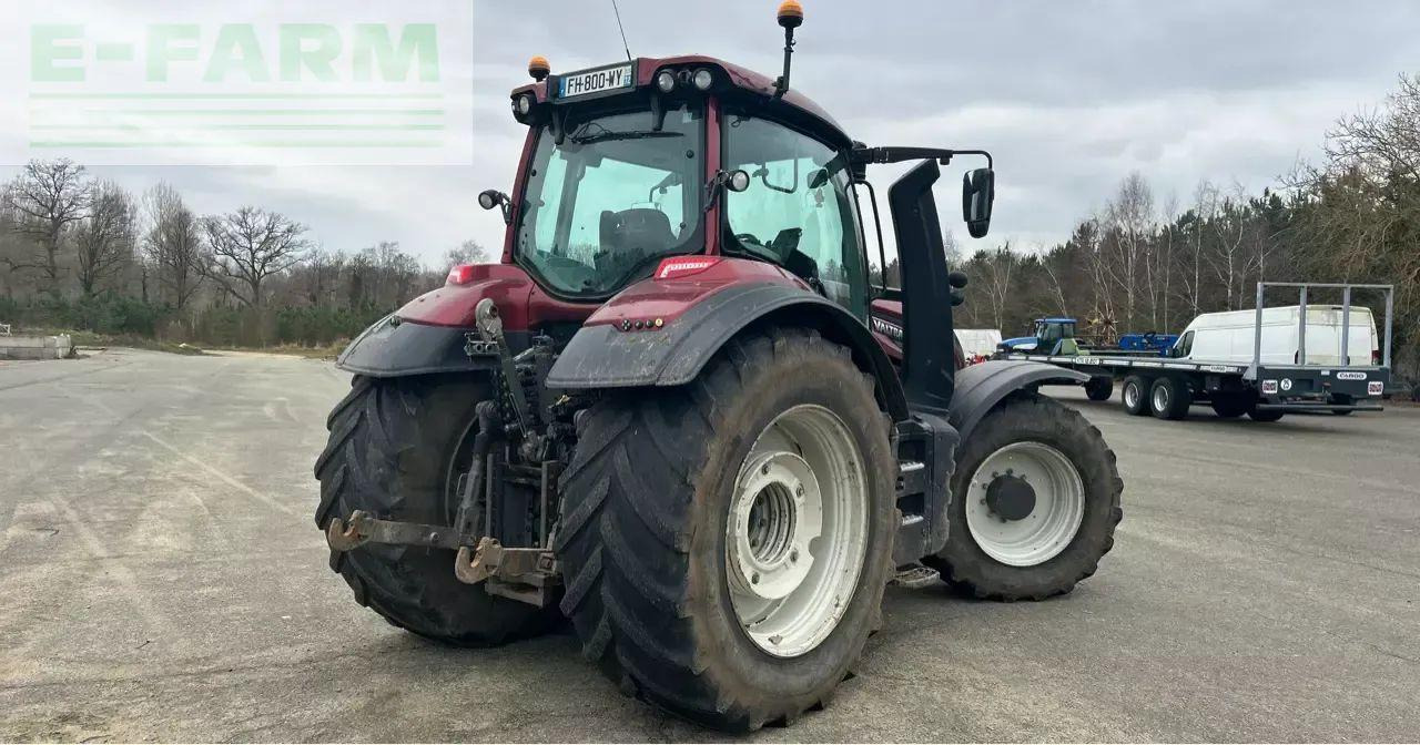 Valtra t 214 v smarttouch - Traktor: slika 4 Valtra t 214 v smarttouch - Traktor: slika 4