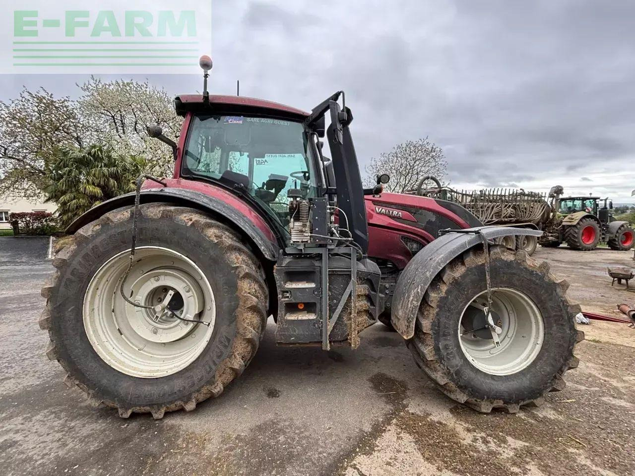 Valtra t 234 v smarttouch - Traktor: slika 2 Valtra t 234 v smarttouch - Traktor: slika 2