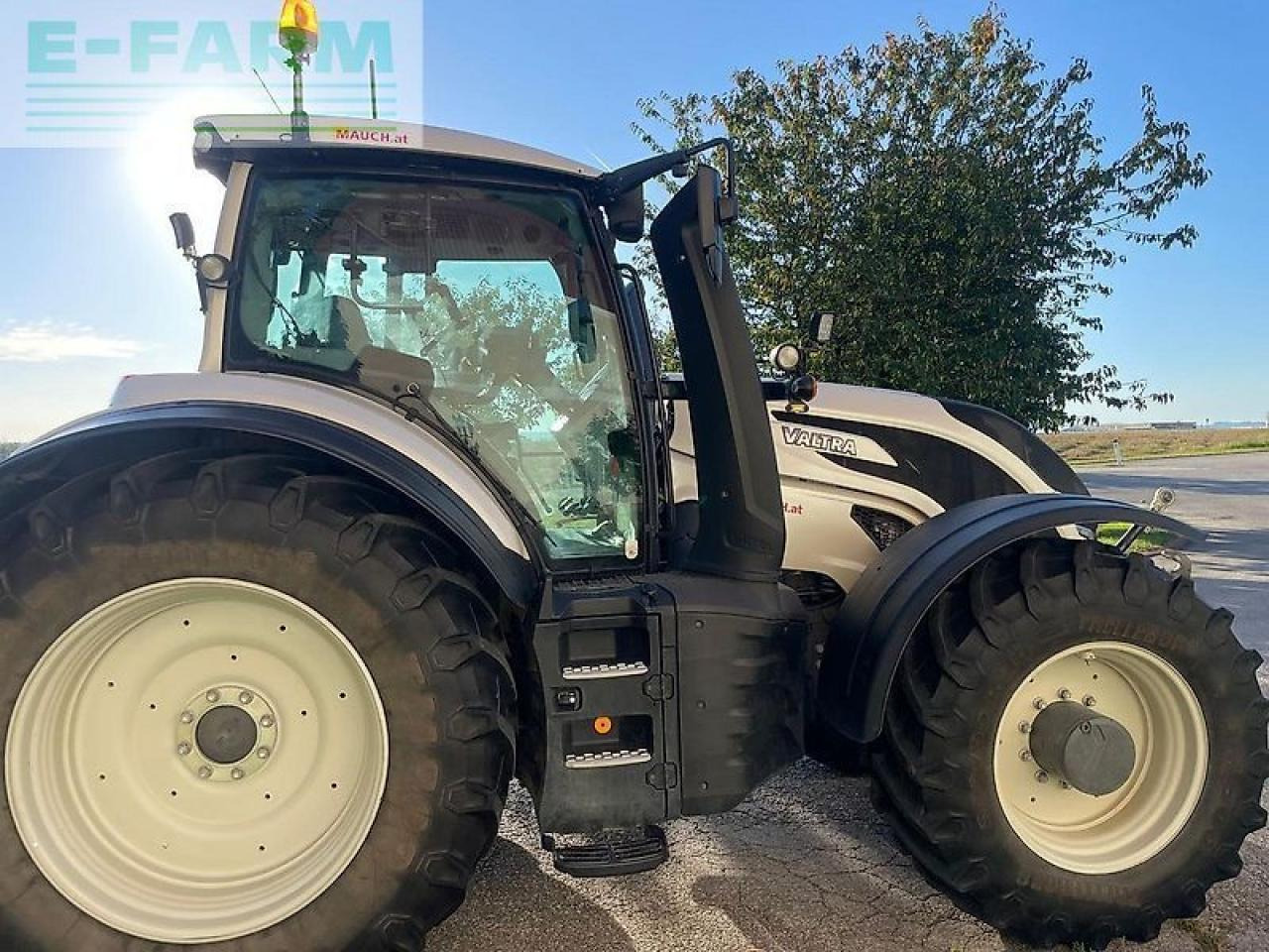 Valtra t215 direct Direct - Traktor: slika 1 Valtra t215 direct Direct - Traktor: slika 1