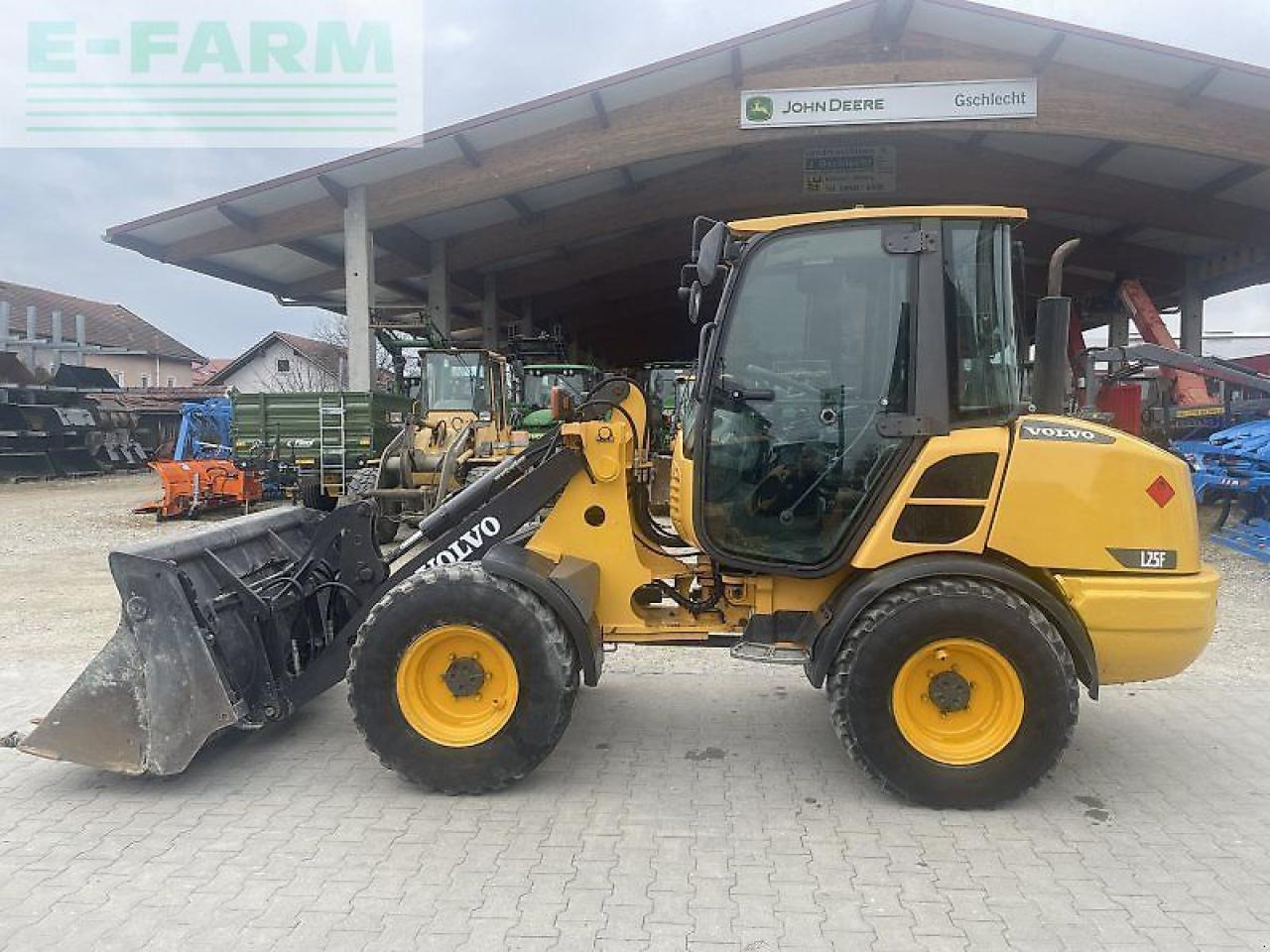 Volvo l 25f - Mini bager: slika 2 Volvo l 25f - Mini bager: slika 2
