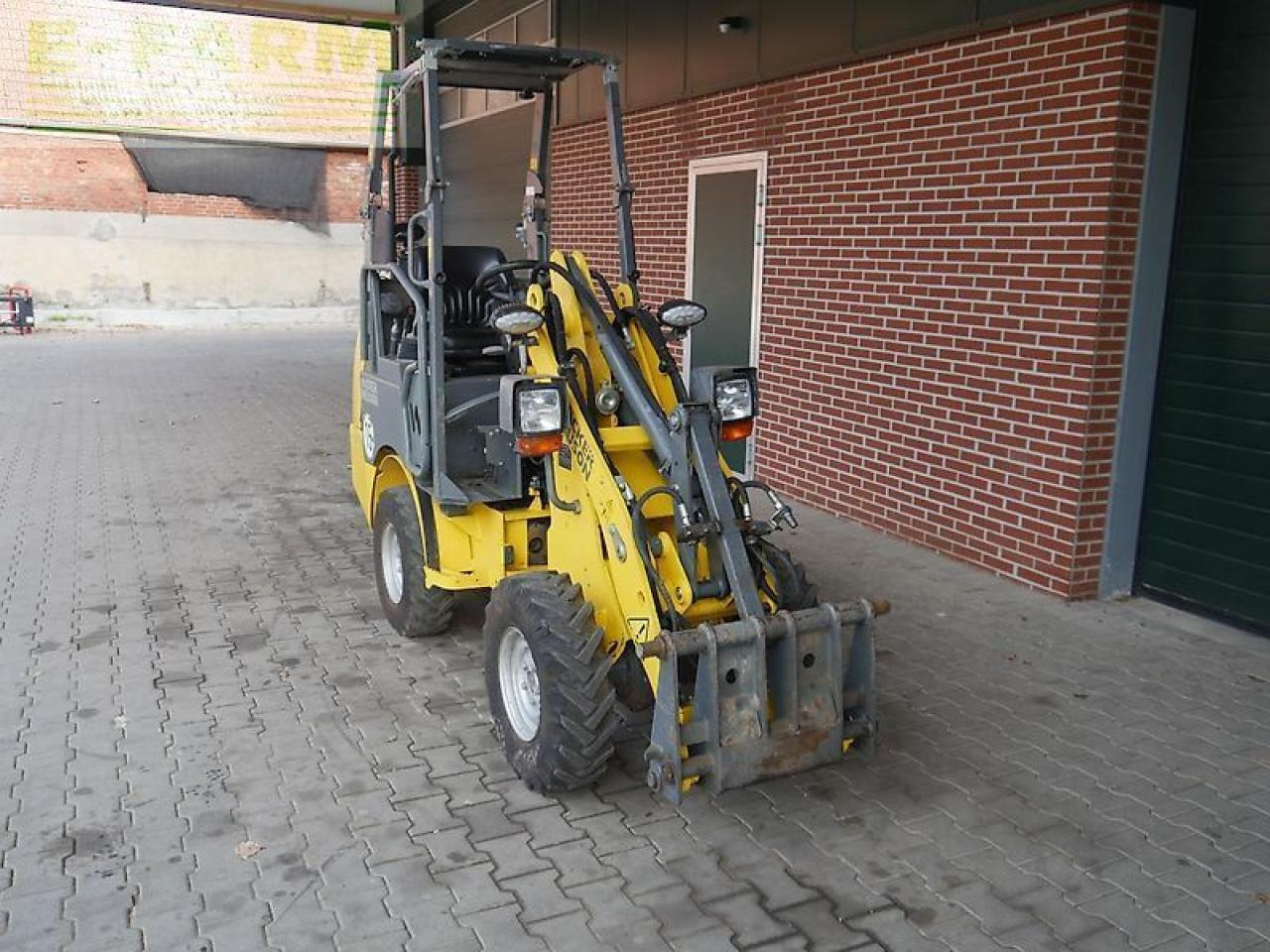 Weidemann wacker wl 20e - Mini bager: slika 2 Weidemann wacker wl 20e - Mini bager: slika 2