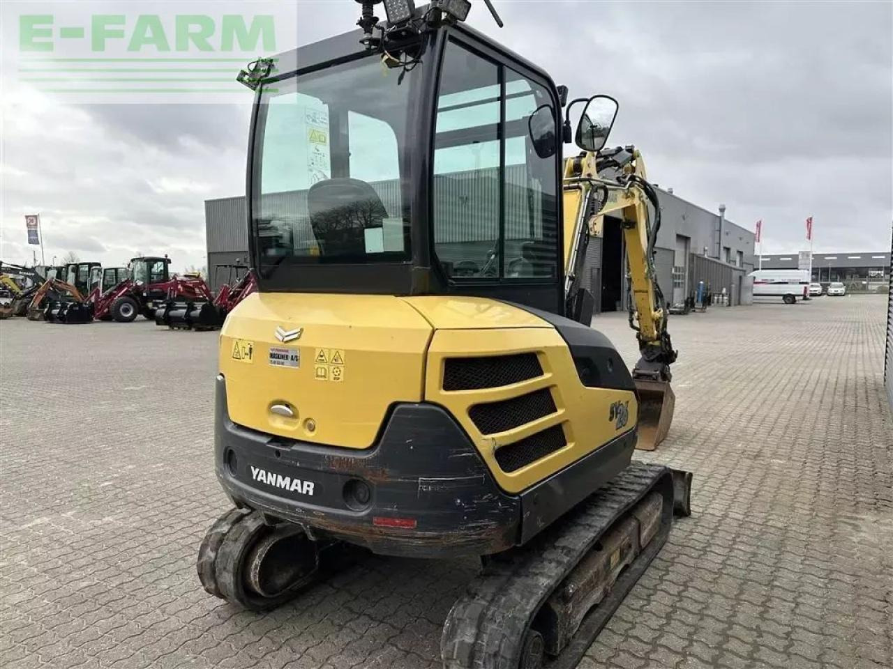 Yanmar sv26 ctr3 - Mini bager: slika 4 Yanmar sv26 ctr3 - Mini bager: slika 4