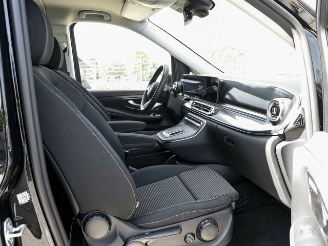 MERCEDES-BENZ V 220 d STYLE kompakt,6Sitzer,Distronic,AHK... - Druga mašina: slika 4 MERCEDES-BENZ V 220 d STYLE kompakt,6Sitzer,Distronic,AHK... - Druga mašina: slika 4