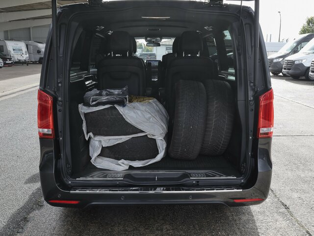 MERCEDES-BENZ EQV 300 Avantgarde,Extralang,6Sitzer,2xKlima,LED... - Putnički kombi, Električno dostavno vozilo: slika 2 MERCEDES-BENZ EQV 300 Avantgarde,Extralang,6Sitzer,2xKlima,LED... - Putnički kombi, Električno dostavno vozilo: slika 2