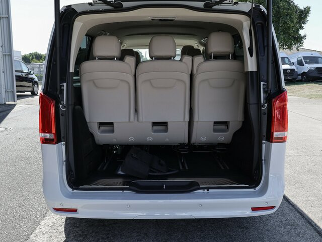 MERCEDES-BENZ EQV 300 Avantgarde Extralang,8Sitze,Leder beige - Putnički kombi, Električno dostavno vozilo: slika 2 MERCEDES-BENZ EQV 300 Avantgarde Extralang,8Sitze,Leder beige - Putnički kombi, Električno dostavno vozilo: slika 2