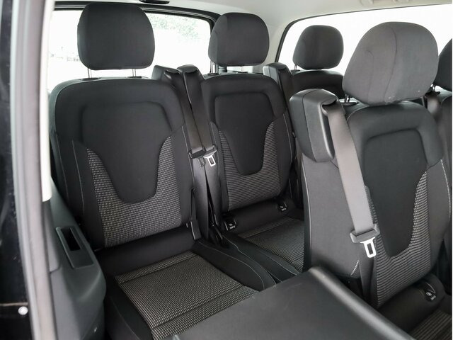 MERCEDES-BENZ EQV 300 Extralang,8Sitze,2elektr.Schiebetür,LED - Minibus, Električni autobus: slika 4 MERCEDES-BENZ EQV 300 Extralang,8Sitze,2elektr.Schiebetür,LED - Minibus, Električni autobus: slika 4