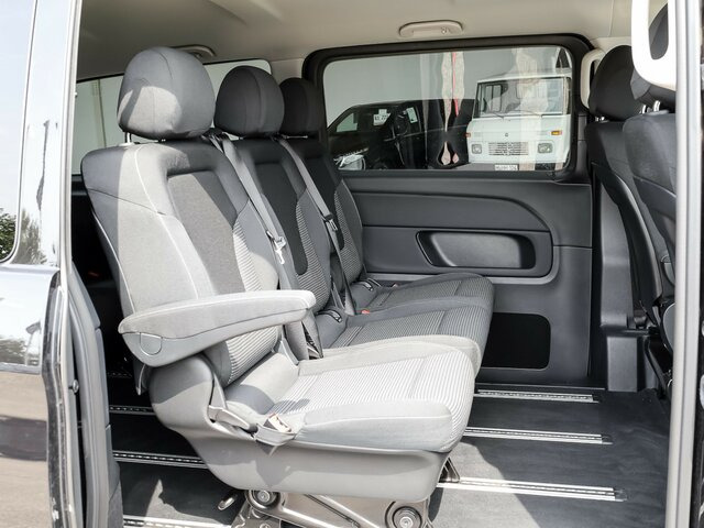 MERCEDES-BENZ EQV 300 Extralang,8Sitze,2xelektr.Schiebetür,LED - Putnički kombi, Električno dostavno vozilo: slika 5 MERCEDES-BENZ EQV 300 Extralang,8Sitze,2xelektr.Schiebetür,LED - Putnički kombi, Električno dostavno vozilo: slika 5