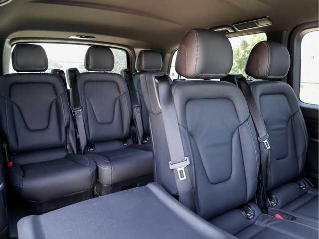 MERCEDES-BENZ EQV 300 Extralang,Avantgarde,8Sitze,2xelektr.Tür - Putnički kombi, Električno dostavno vozilo: slika 4 MERCEDES-BENZ EQV 300 Extralang,Avantgarde,8Sitze,2xelektr.Tür - Putnički kombi, Električno dostavno vozilo: slika 4