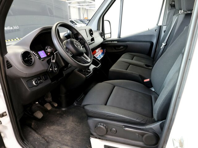 MERCEDES-BENZ Sprinter 314 CDI DOKA,MBUX,Klima,Tempomat - Dostavno vozilo sa ceradom, Dostavno vozilo sa duplom kabinom: slika 2 MERCEDES-BENZ Sprinter 314 CDI DOKA,MBUX,Klima,Tempomat - Dostavno vozilo sa ceradom, Dostavno vozilo sa duplom kabinom: slika 2