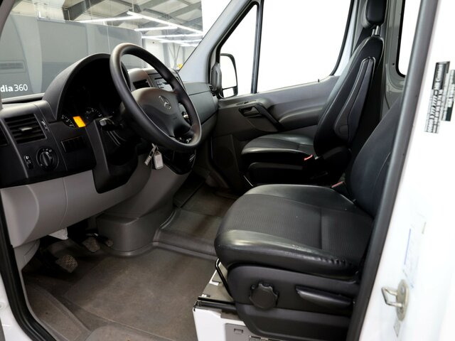 MERCEDES-BENZ Sprinter 316CDI DOKA,Allrad,Klima,AHK,TCO - Dostavno vozilo sa ceradom, Dostavno vozilo sa duplom kabinom: slika 2 MERCEDES-BENZ Sprinter 316CDI DOKA,Allrad,Klima,AHK,TCO - Dostavno vozilo sa ceradom, Dostavno vozilo sa duplom kabinom: slika 2