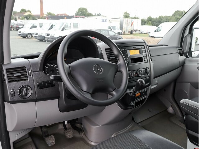 MERCEDES-BENZ Sprinter 316CDI DOKA,Allrad,Klima,AHK,TCO - Dostavno vozilo sa otvorenom sandukom, Dostavno vozilo sa duplom kabinom: slika 4 MERCEDES-BENZ Sprinter 316CDI DOKA,Allrad,Klima,AHK,TCO - Dostavno vozilo sa otvorenom sandukom, Dostavno vozilo sa duplom kabinom: slika 4