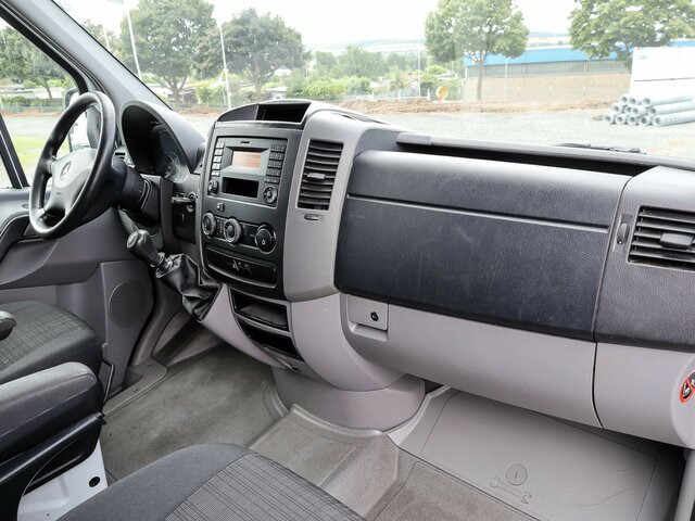 MERCEDES-BENZ Sprinter 316CDI DOKA,Allrad,Klima - Dostavno vozilo sa otvorenom sandukom, Dostavno vozilo sa duplom kabinom: slika 3 MERCEDES-BENZ Sprinter 316CDI DOKA,Allrad,Klima - Dostavno vozilo sa otvorenom sandukom, Dostavno vozilo sa duplom kabinom: slika 3
