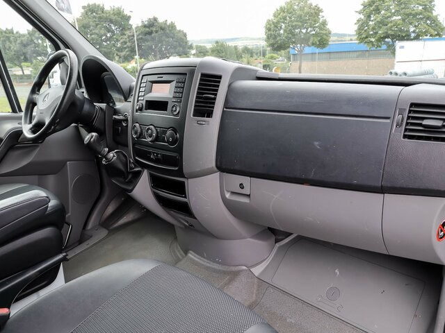 MERCEDES-BENZ Sprinter 316CDI DOKA,Allrad,Klima - Dostavno vozilo sa otvorenom sandukom, Dostavno vozilo sa duplom kabinom: slika 3 MERCEDES-BENZ Sprinter 316CDI DOKA,Allrad,Klima - Dostavno vozilo sa otvorenom sandukom, Dostavno vozilo sa duplom kabinom: slika 3