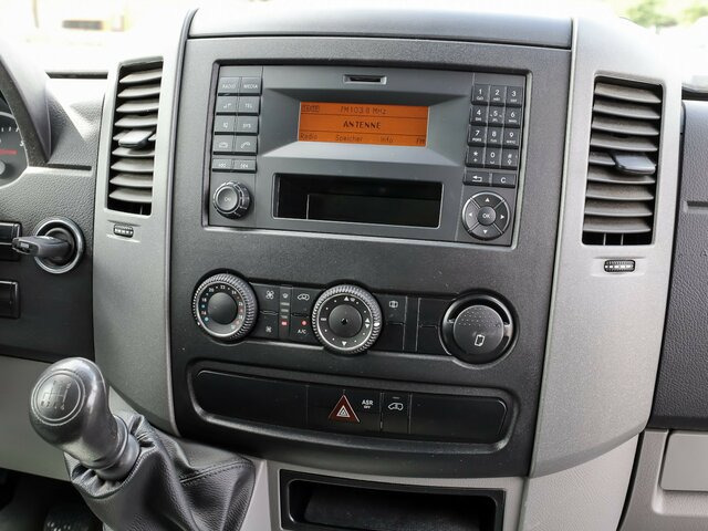 MERCEDES-BENZ Sprinter 316CDI DOKA,Allrad,Klima,Standhzg.... - Dostavno vozilo sa otvorenom sandukom, Dostavno vozilo sa duplom kabinom: slika 5 MERCEDES-BENZ Sprinter 316CDI DOKA,Allrad,Klima,Standhzg.... - Dostavno vozilo sa otvorenom sandukom, Dostavno vozilo sa duplom kabinom: slika 5