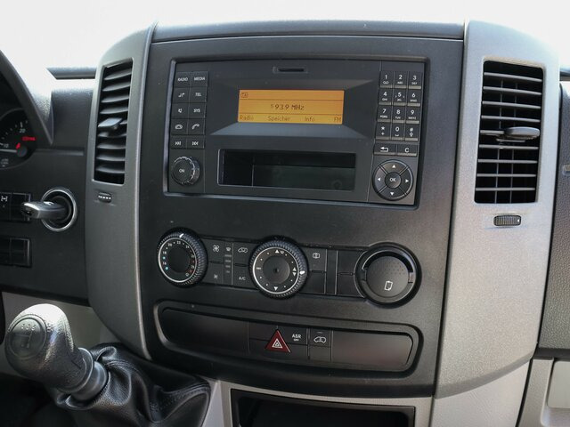 MERCEDES-BENZ Sprinter 316CDI Pritsche,Allrad,Klima... - Dostavno vozilo sa otvorenom sandukom: slika 3 MERCEDES-BENZ Sprinter 316CDI Pritsche,Allrad,Klima... - Dostavno vozilo sa otvorenom sandukom: slika 3