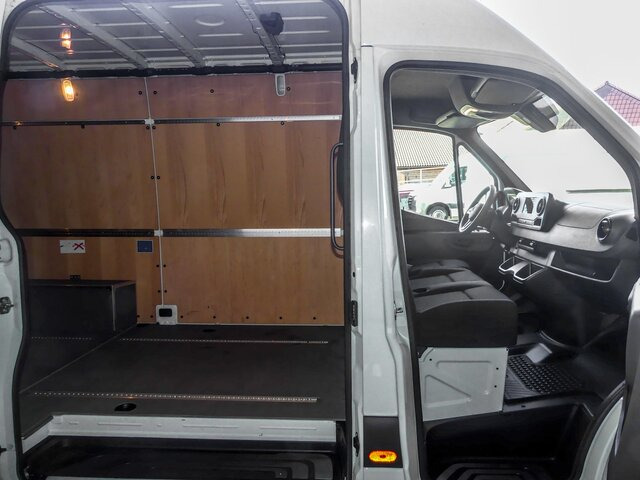 MERCEDES-BENZ Sprinter 317 CDI,3665mm,Automatik,Kamera - Furgon: slika 2 MERCEDES-BENZ Sprinter 317 CDI,3665mm,Automatik,Kamera - Furgon: slika 2