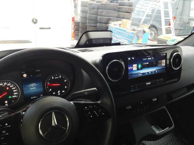 MERCEDES-BENZ Sprinter 317 CDI,3665mm,Automatik,Kamera - Furgon: slika 3 MERCEDES-BENZ Sprinter 317 CDI,3665mm,Automatik,Kamera - Furgon: slika 3