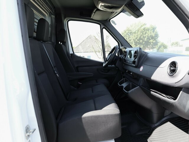 MERCEDES-BENZ Sprinter 317 CDI,3665mm,Automatik,Kamera - Furgon: slika 3 MERCEDES-BENZ Sprinter 317 CDI,3665mm,Automatik,Kamera - Furgon: slika 3