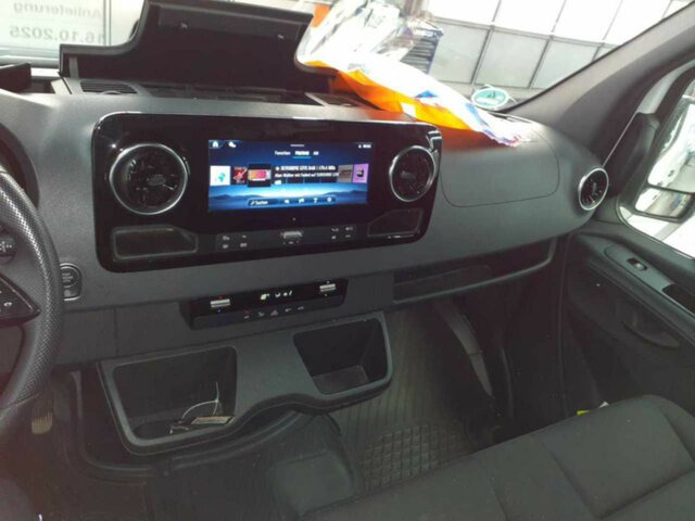 MERCEDES-BENZ Sprinter 317 CDI,3665mm,Automatik,Kamera... - Furgon: slika 5 MERCEDES-BENZ Sprinter 317 CDI,3665mm,Automatik,Kamera... - Furgon: slika 5